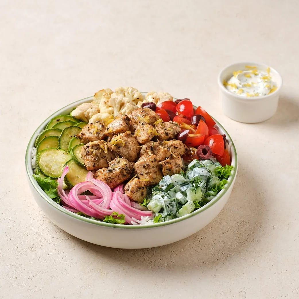 Mediterranean Bowl with Tofu & Cauliflower Rice